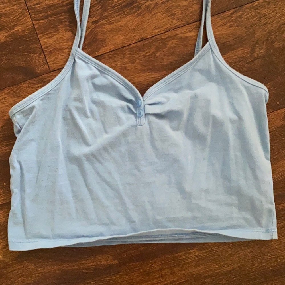 Cute baby blue top! Size M